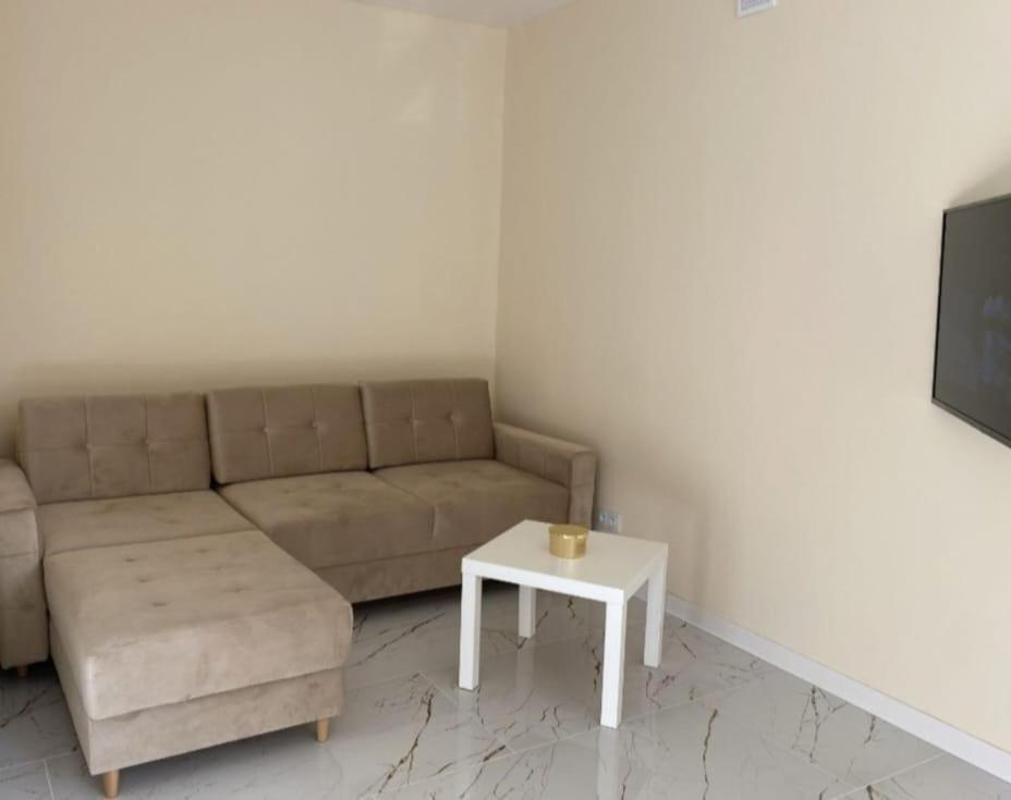 Nowe Luksusowe Apartamenty Manufaktura-Prywatny Na Wylacznosc-Wanna-Zamykany Ogrodzony Parking, Blok,Niskie Pietro-Cisza I Spokoj Łódź Extérieur photo